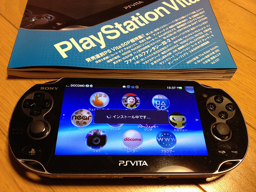 ラッピング-PlayStation®Vita クリスタル・ブラック 3G/Wi-Fiモデル